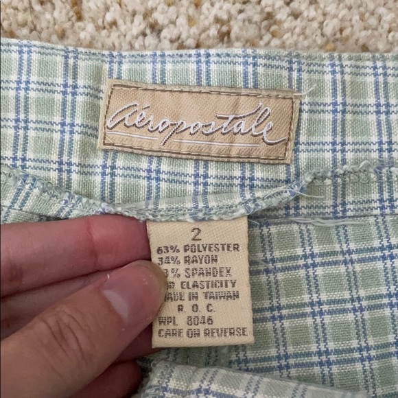 Vintage High-Waisted Aeropostale Shorts - Picture 6 of 6